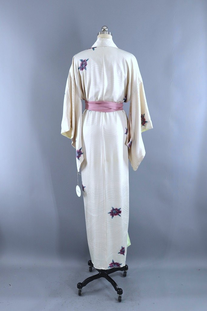 Vintage White Wave Floral Silk Kimono Robe-ThisBlueBird - Modern Vintage
