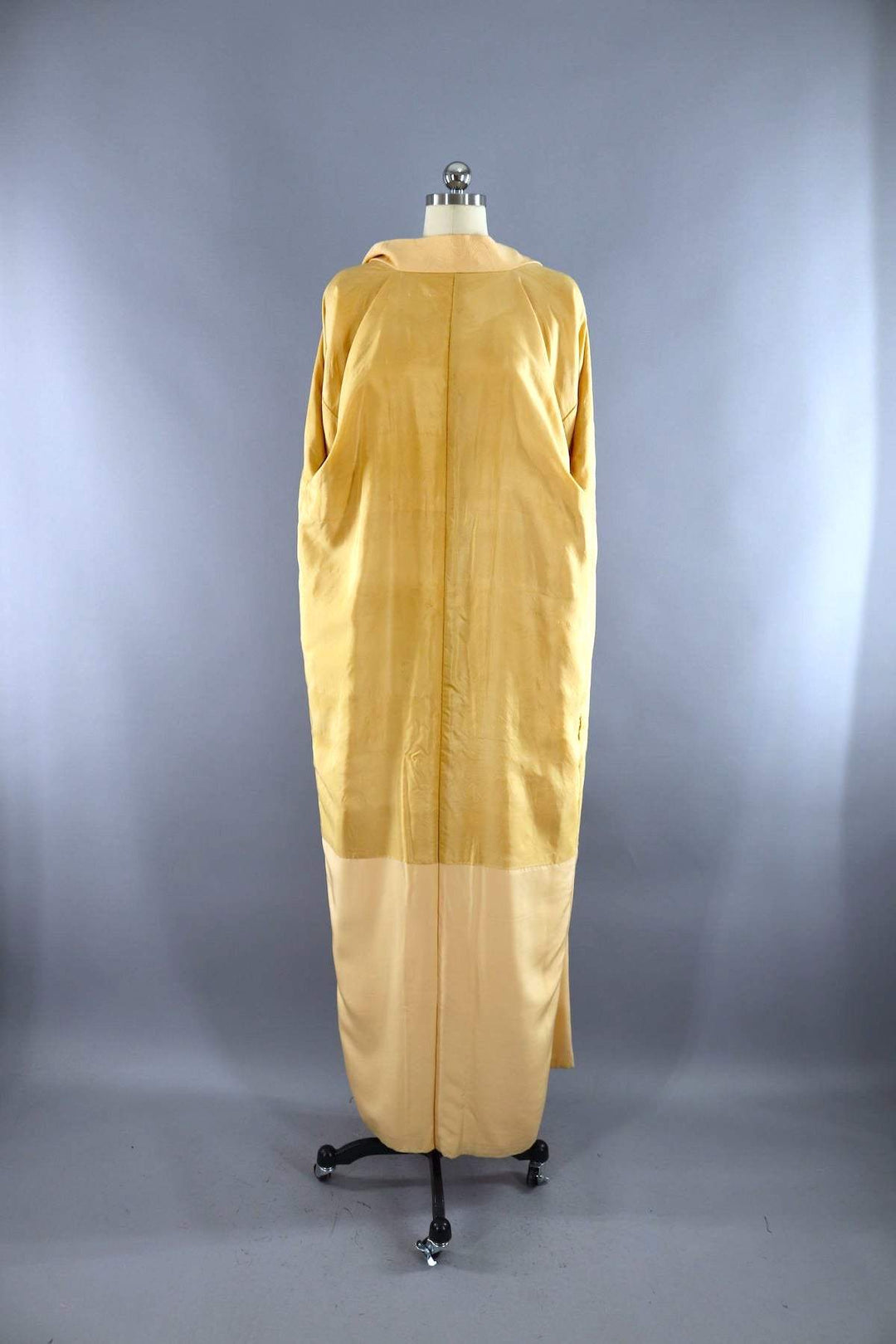 Vintage Silk Kimono Robe / Buttery Yellow Waves-ThisBlueBird