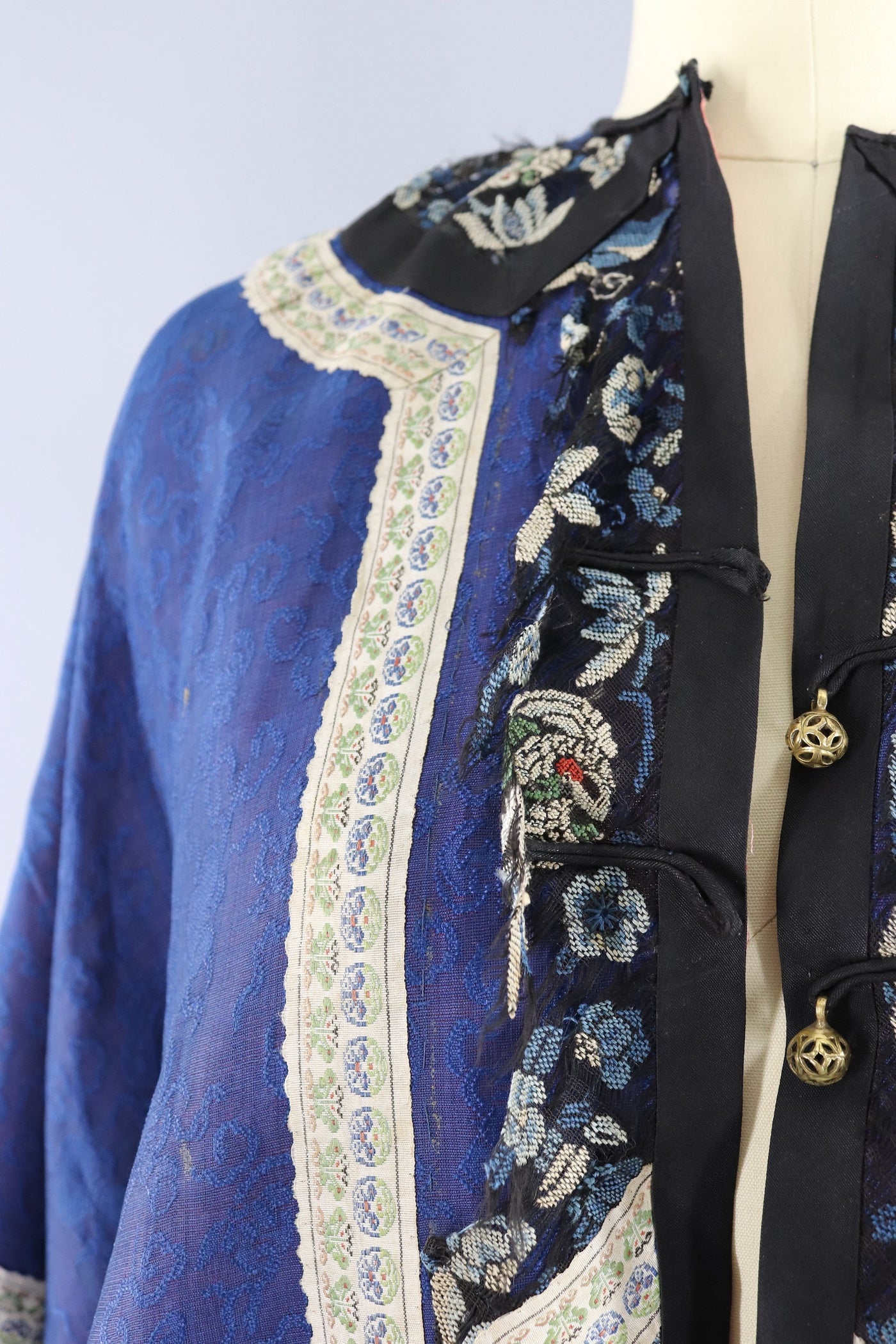 Antique 1870s-1890s Silk Embroidered Chinese Court Jacket – ThisBlueBird
