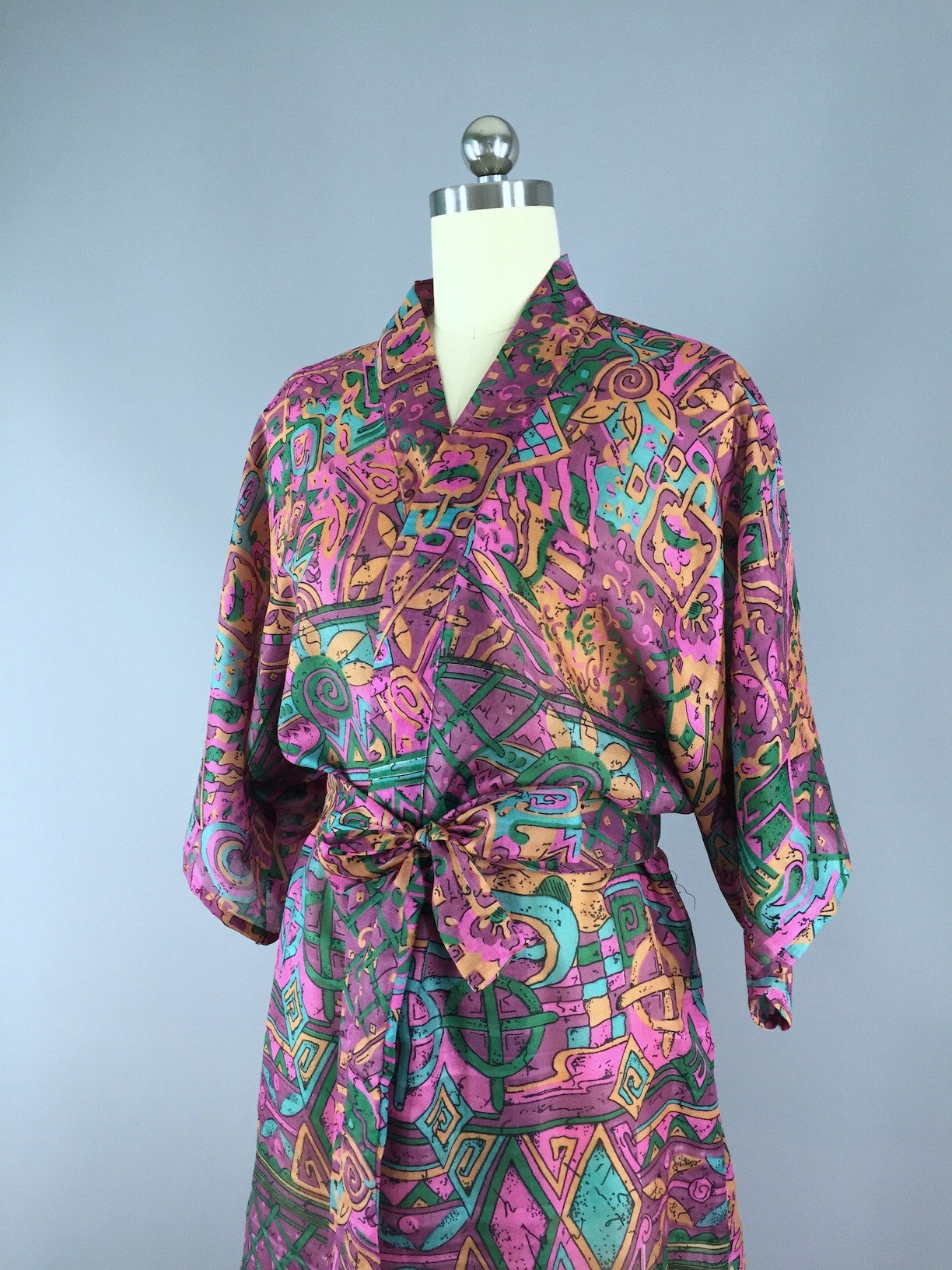 Raw Silk Sari Robe / Pink Abstract Print – ThisBlueBird