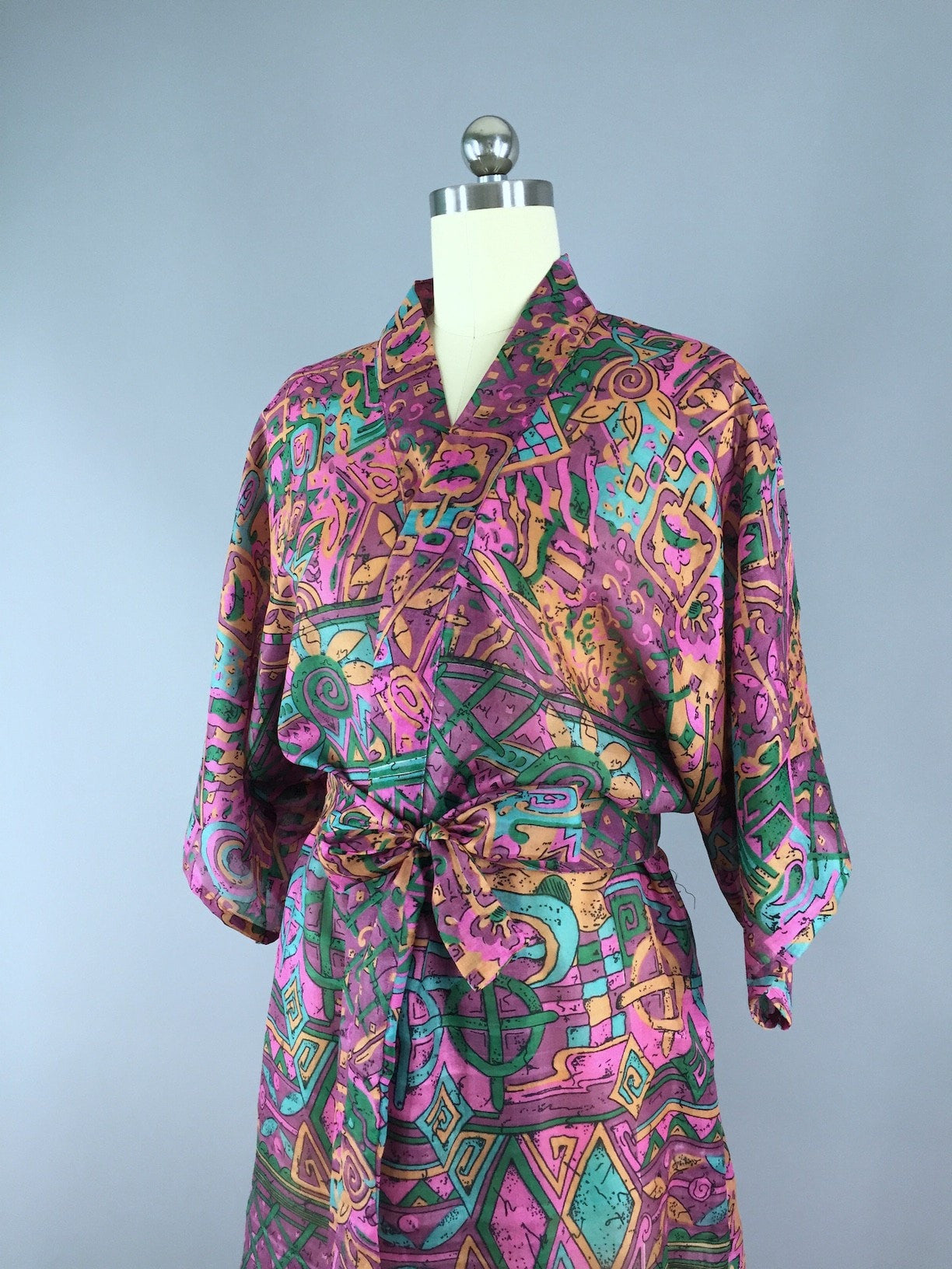 Sari Robe Raw Silk Sari Robe / Pink Abstract Print – ThisBlueBird