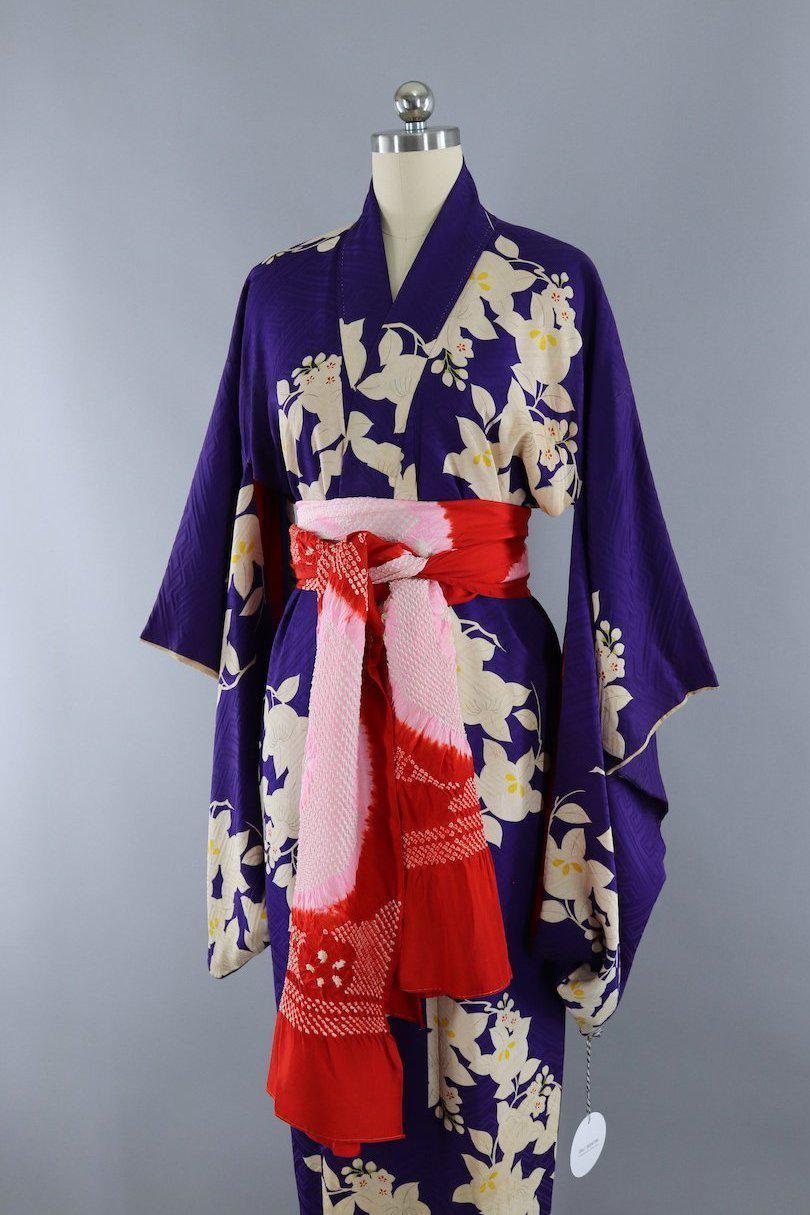 Vintage 1930s Silk Kimono Robe / Purple & Ivory Floral Print - ThisBlueBird