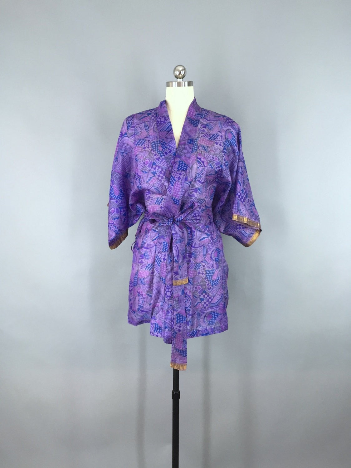 Silk Sari Robe / Silk Kimono Robe / Vintage Indian Sari / Lavender Pur ...