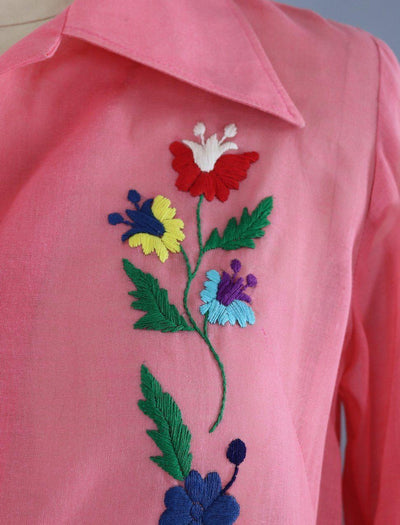 Vintage 1970s Darrylin Pink Floral Embroidered Mexican Blouse - ThisBlueBird