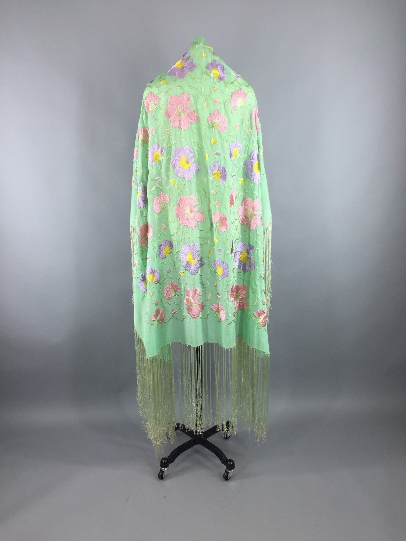 Vintage 1920s - 1930s Embroidered Silk Fringed Piano Shawl Wrap ...