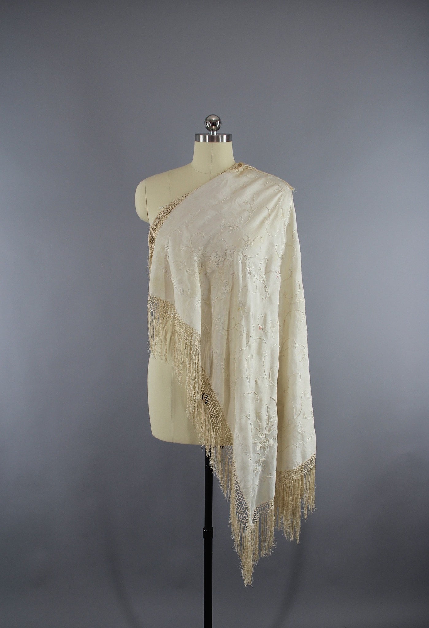 Vintage 1920s - 1930s Ivory Silk Embroidered Piano Shawl - ThisBlueBird
