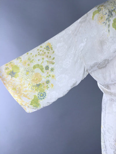 Vintage 1920s-1930s Silk Kimono Robe / White Floral Chinoiserie / Silk Wrapper / Flapper - ThisBlueBird