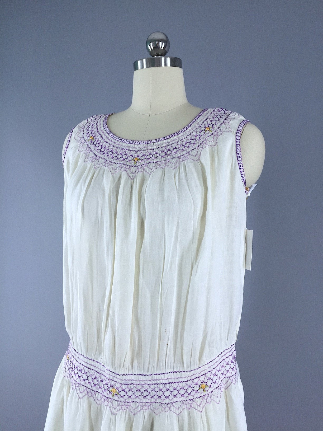 Vintage 1920s Embroidered Cotton Peasant Dress - ThisBlueBird