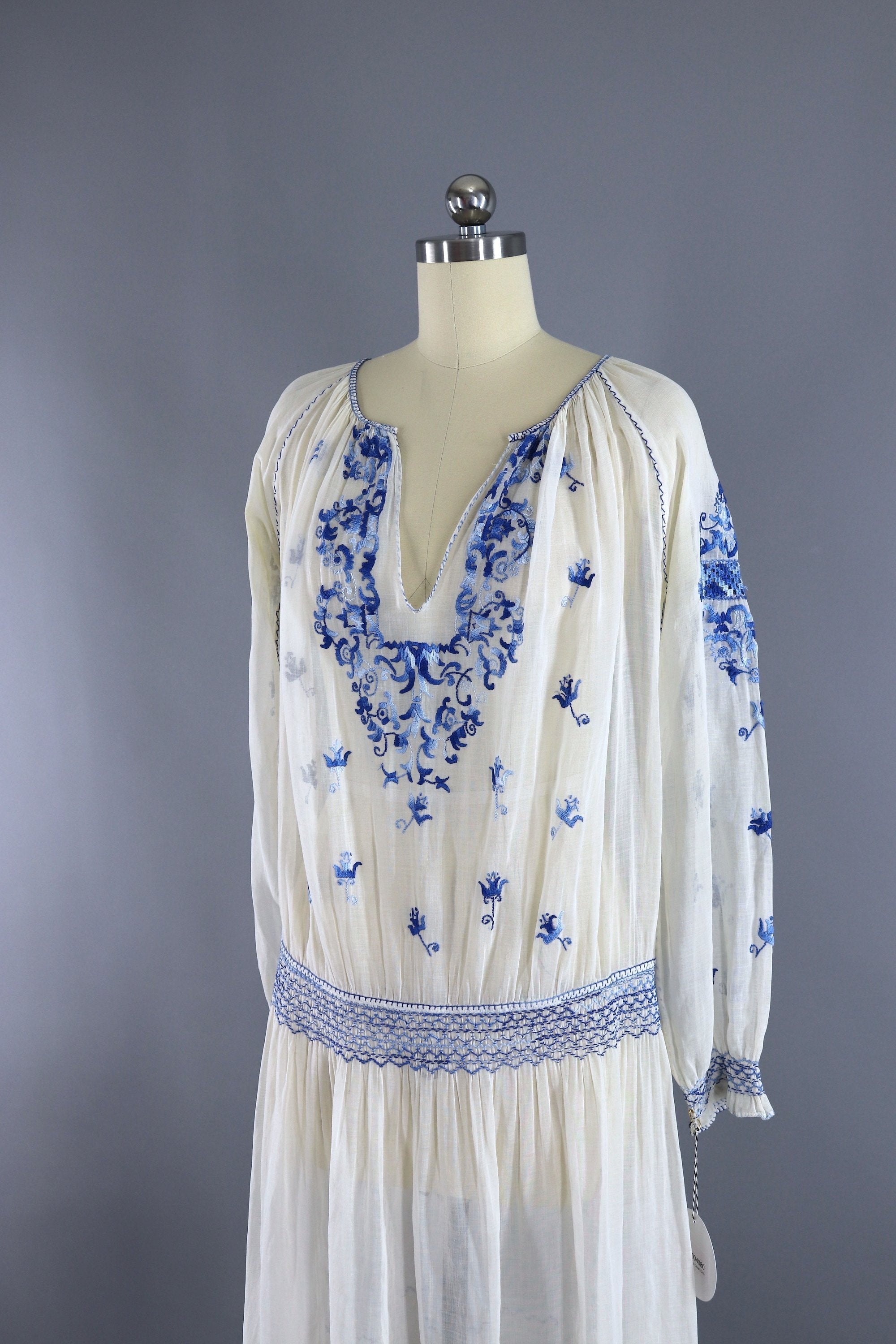 Vintage 1920s Embroidered Peasant Dress / White & Blue Cotton Gauze –  ThisBlueBird