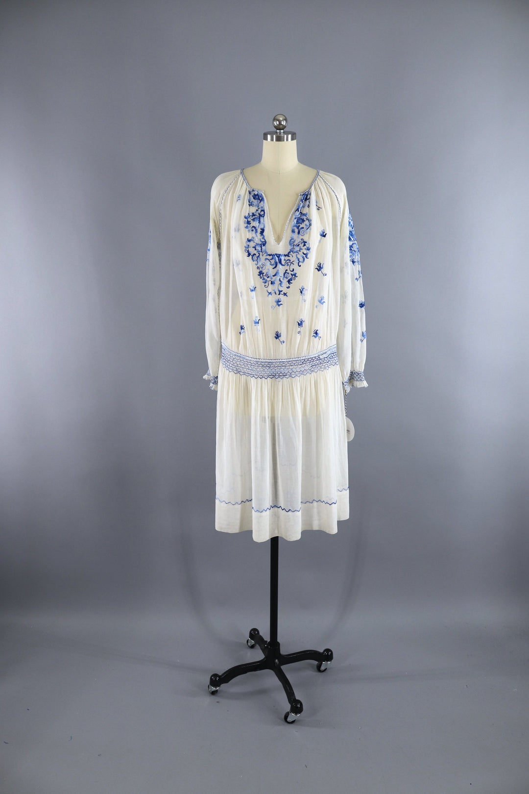 Vintage 1920s Embroidered Peasant Dress / White & Blue Cotton Gauze –  ThisBlueBird