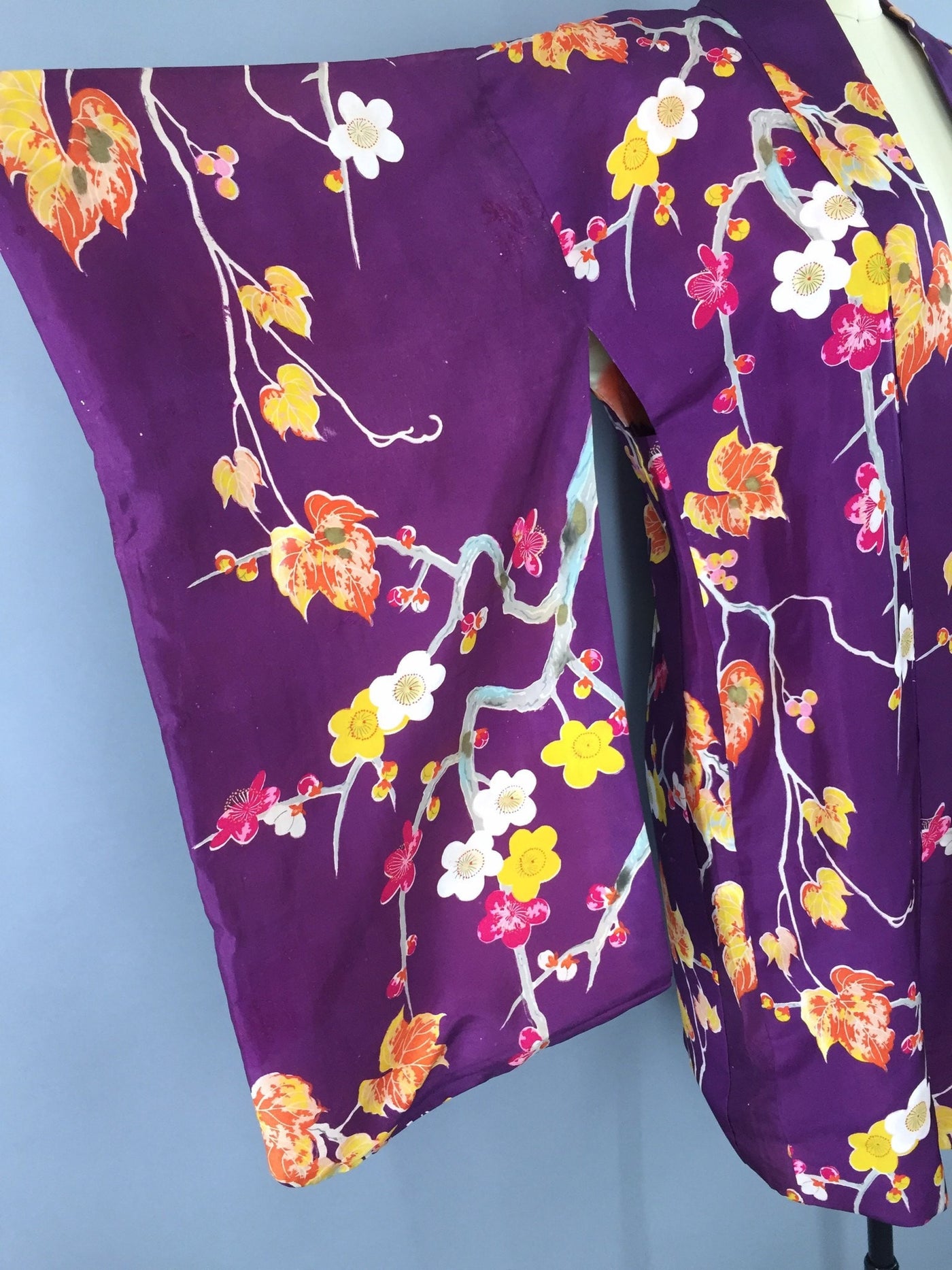 Vintage 1920s Silk Haori Kimono Cardigan / Purple Floral Print - ThisBlueBird