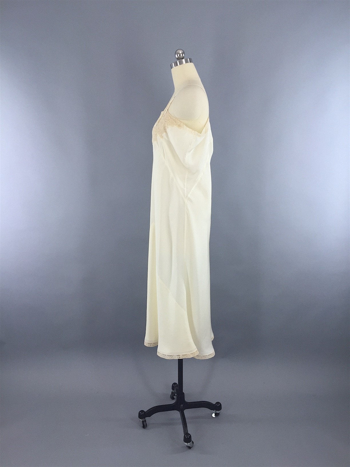 Vintage 1920s Slip / Nightgown – ThisBlueBird