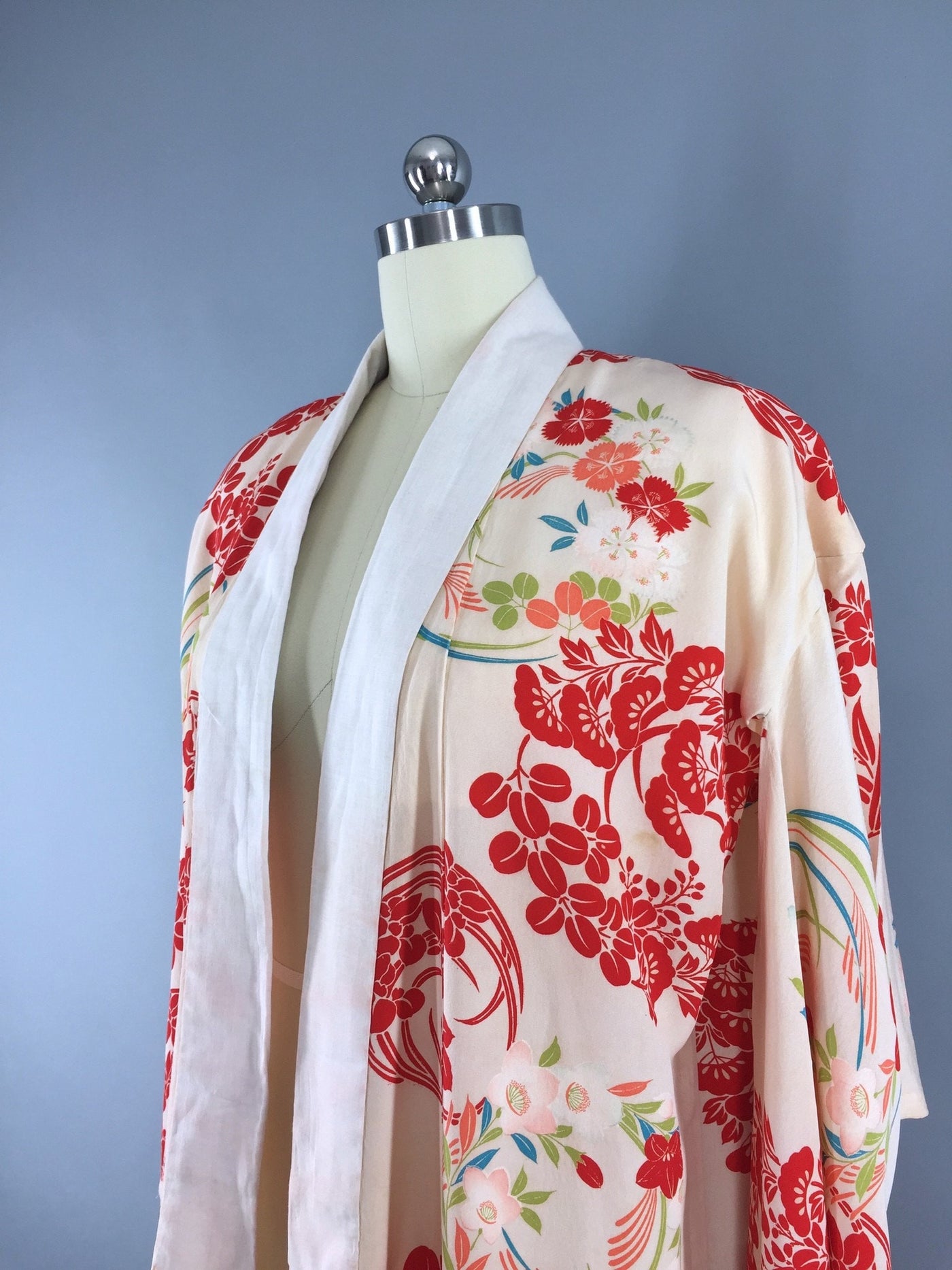 Vintage 1920s Vintage Kimono Robe / Ivory & Red Floral - ThisBlueBird