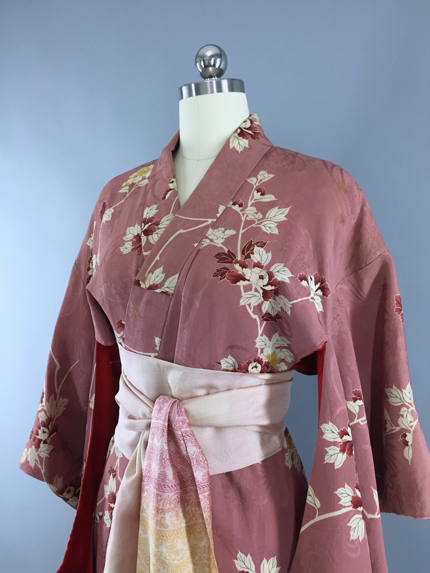 Vintage 1920s Vintage Silk Kimono Robe / Mauve Pink Floral Print - ThisBlueBird
