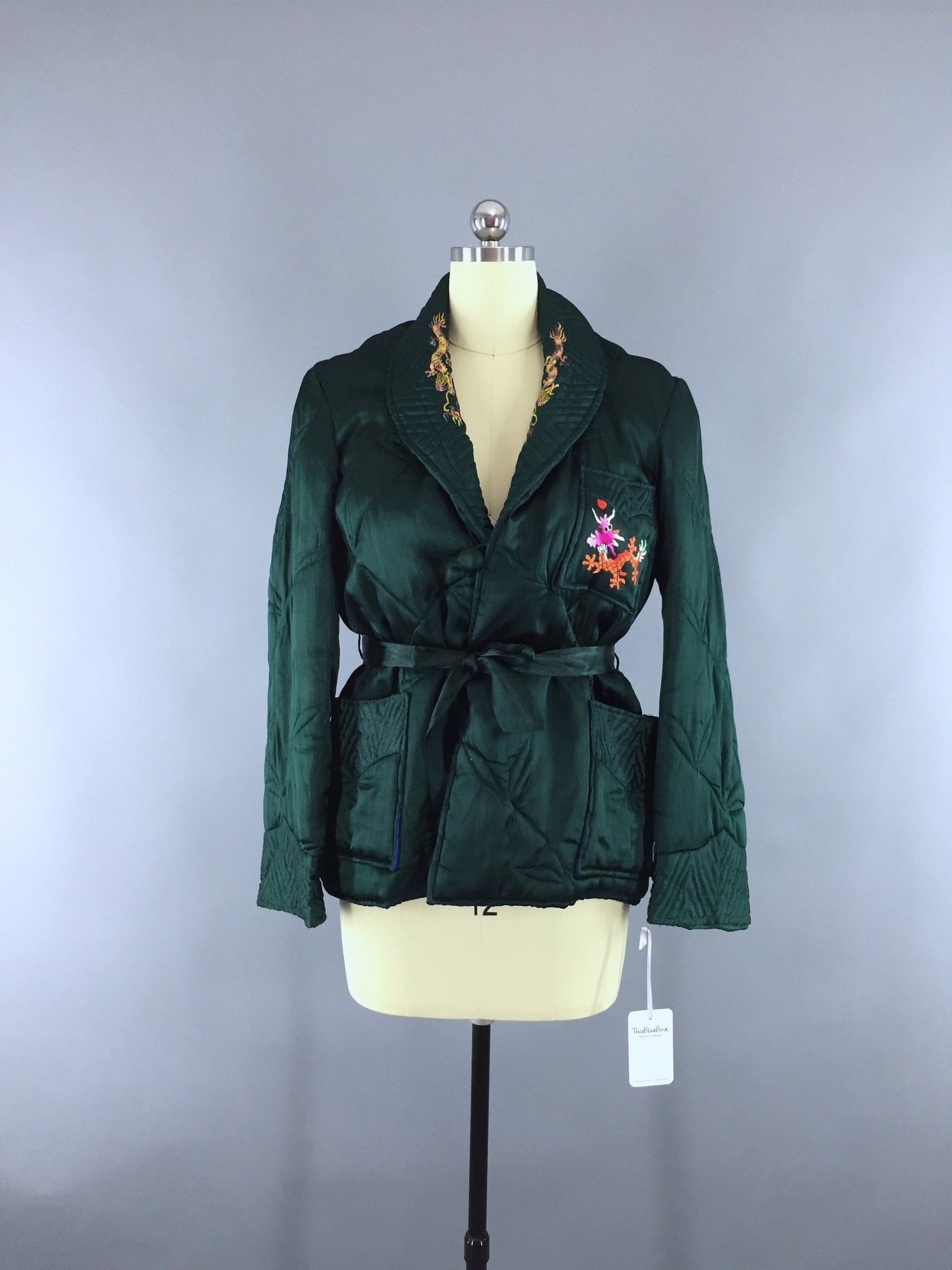 Vintage 1930s-1940s Satin Bed Jacket / Embroidered Dragons - ThisBlueBird