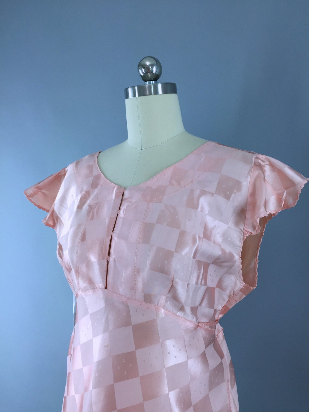 Vintage 1930s-40s Pajama Top in Pastel Pink Satin - ThisBlueBird
