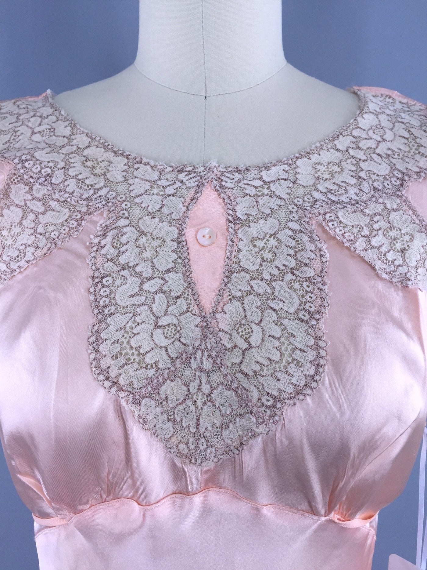 Vintage 1930s Bias Cut Nightgown / Art Deco Peach Satin - ThisBlueBird