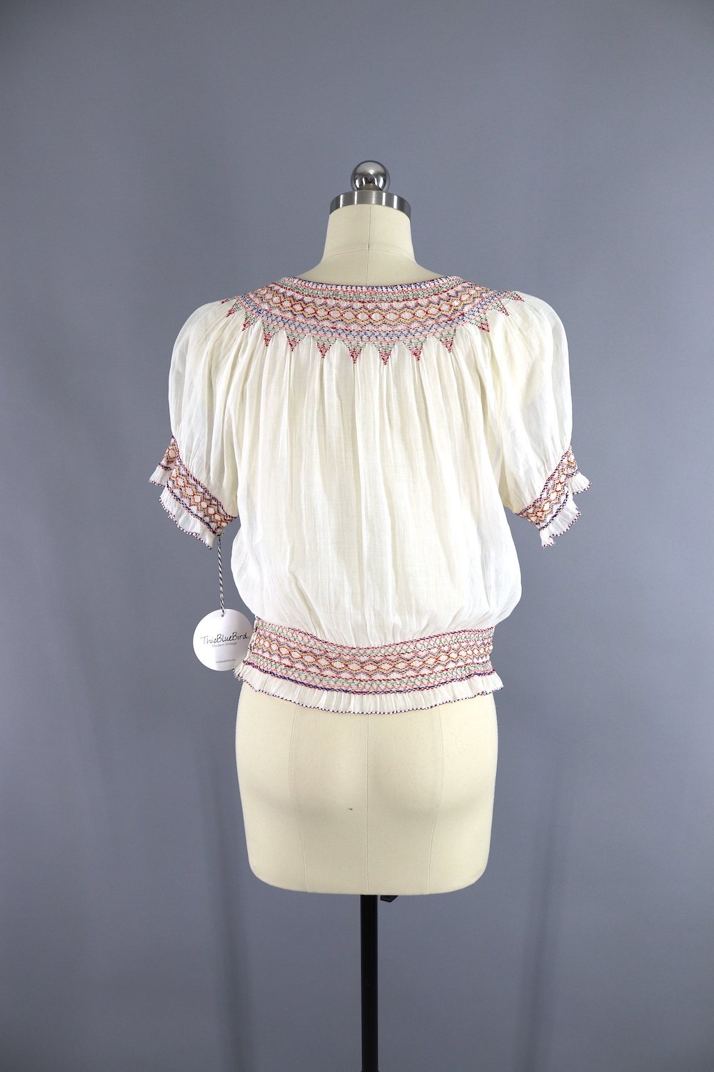 Vintage 1930s Embroidered Peasant Blouse / Red Floral Hungarian Embroidery - ThisBlueBird