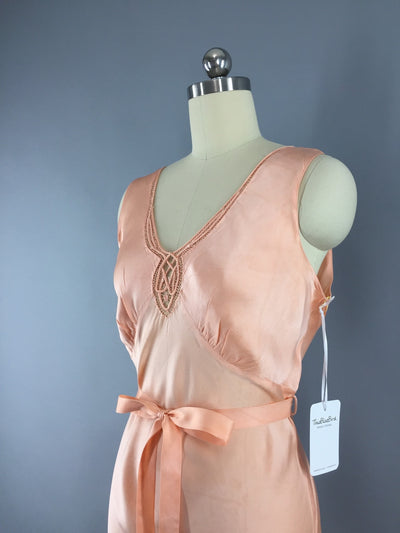 Vintage 1930s Nightgown / Bias Cut Peach Satin - ThisBlueBird