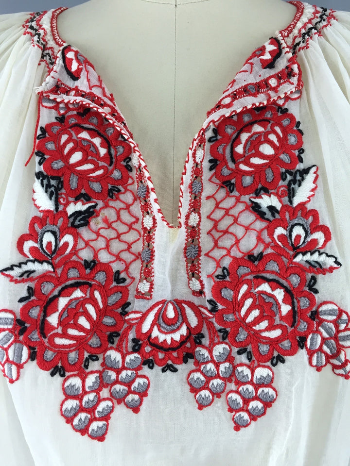 Vintage 1930s Peasant Blouse / Hungarian Embroidered - ThisBlueBird