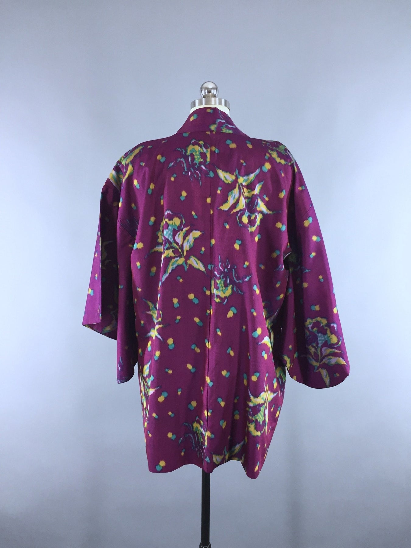 Vintage 1930s Silk Haori Kimono Cardigan / Purple Ikat Floral Print ...