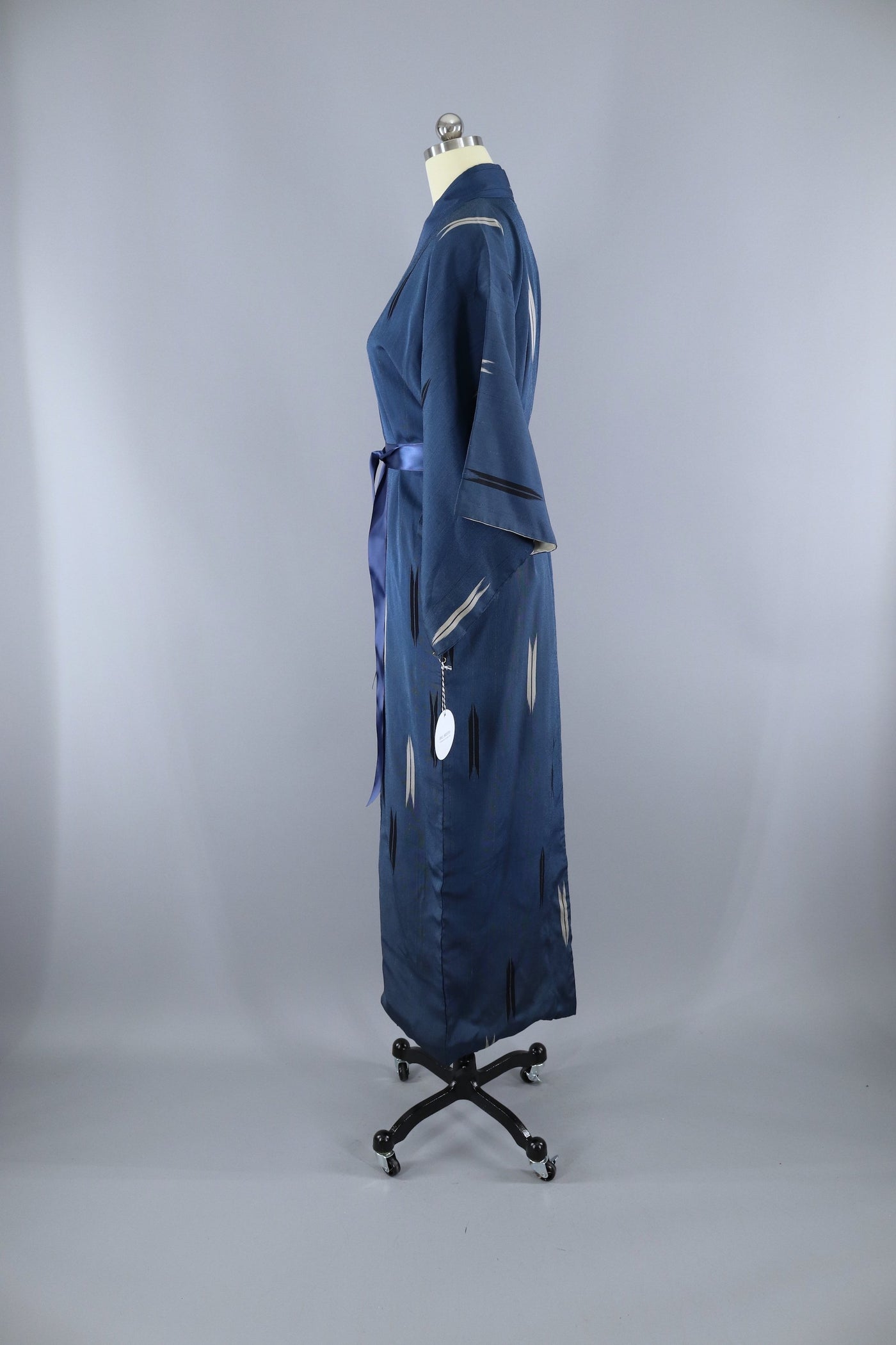 Vintage 1930s Silk Kimono Robe / Blue Meisen Arrows - ThisBlueBird