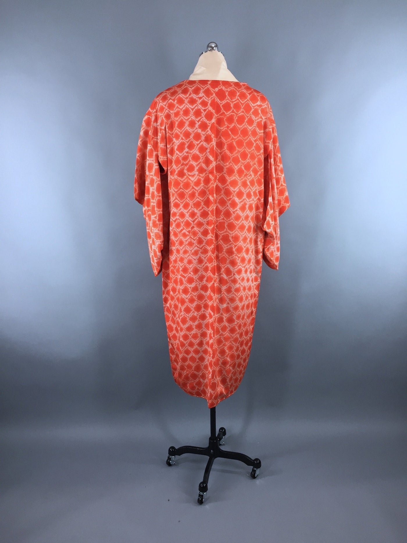 Vintage 1930s Silk Kimono Robe in Orange Shibori - ThisBlueBird