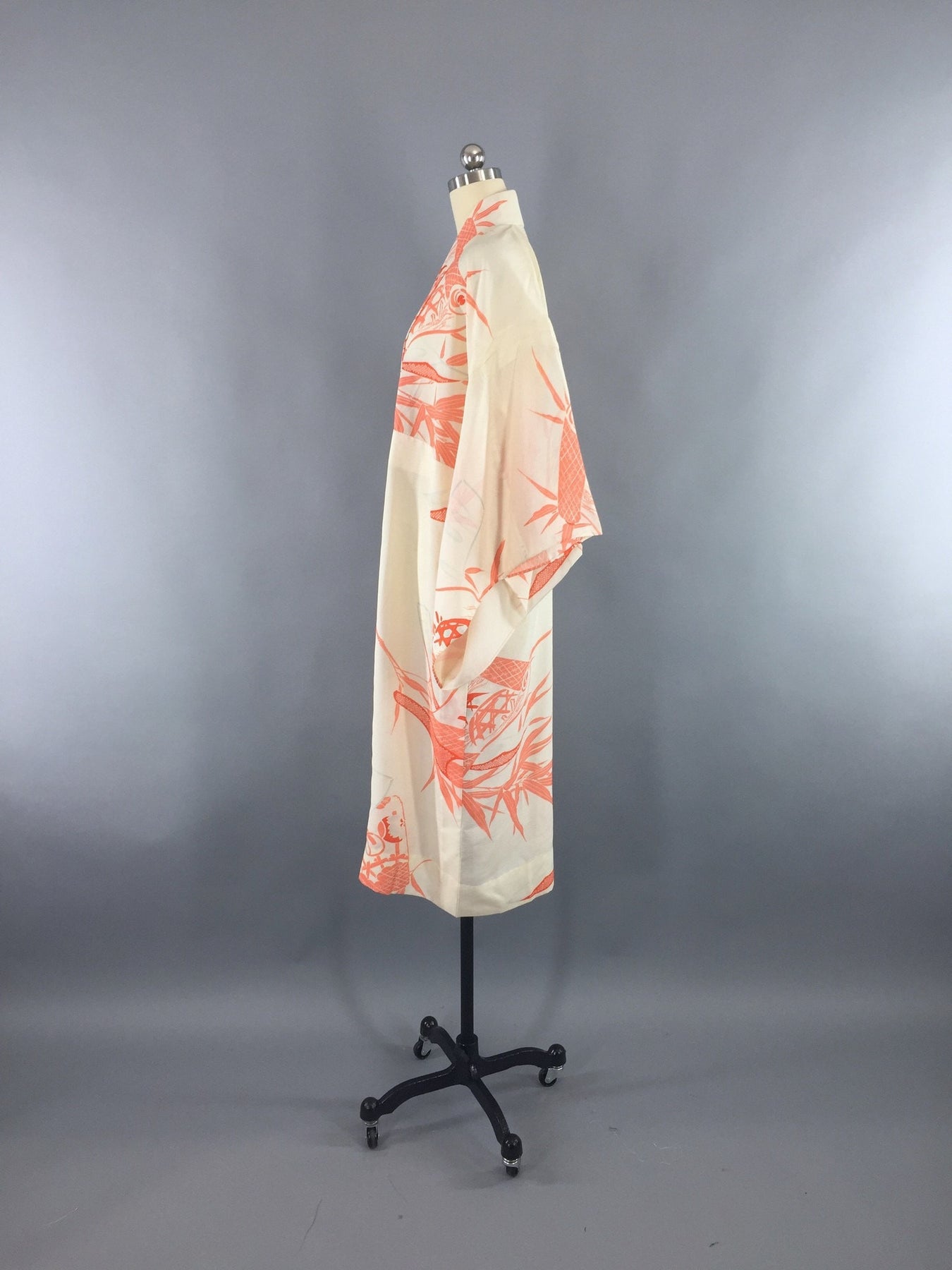 Vintage 1930s Silk Kimono Robe / Ivory Orange Floral Print – ThisBlueBird