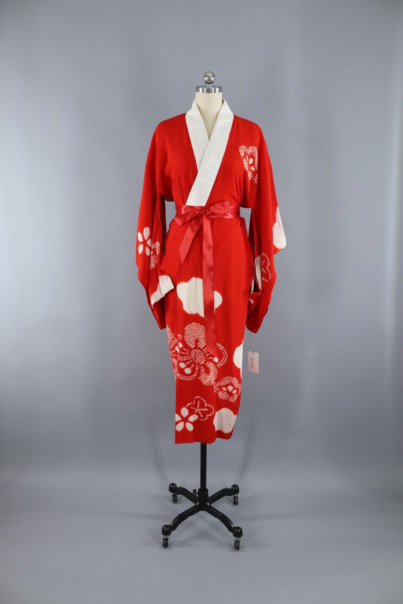 Vintage 1930s Silk Kimono Robe / Red Shibori Floral Juban - ThisBlueBird