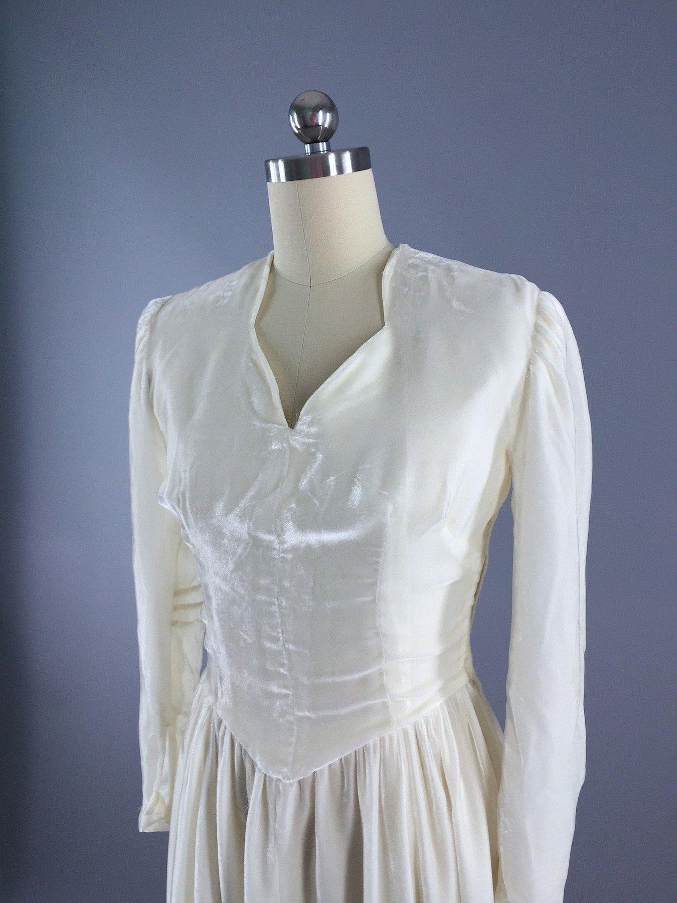 Popular Lehenga In White Embroidered Fabric LLCV09089