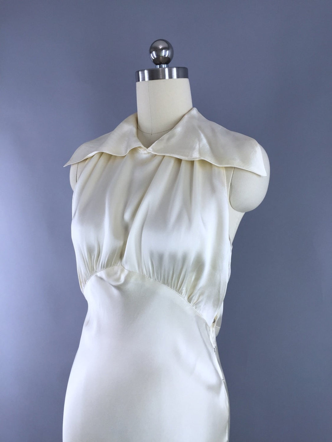 Vintage 1930s Wedding Dress / Bias Cut Dress Ivory Silk Satin Gown - ThisBlueBird