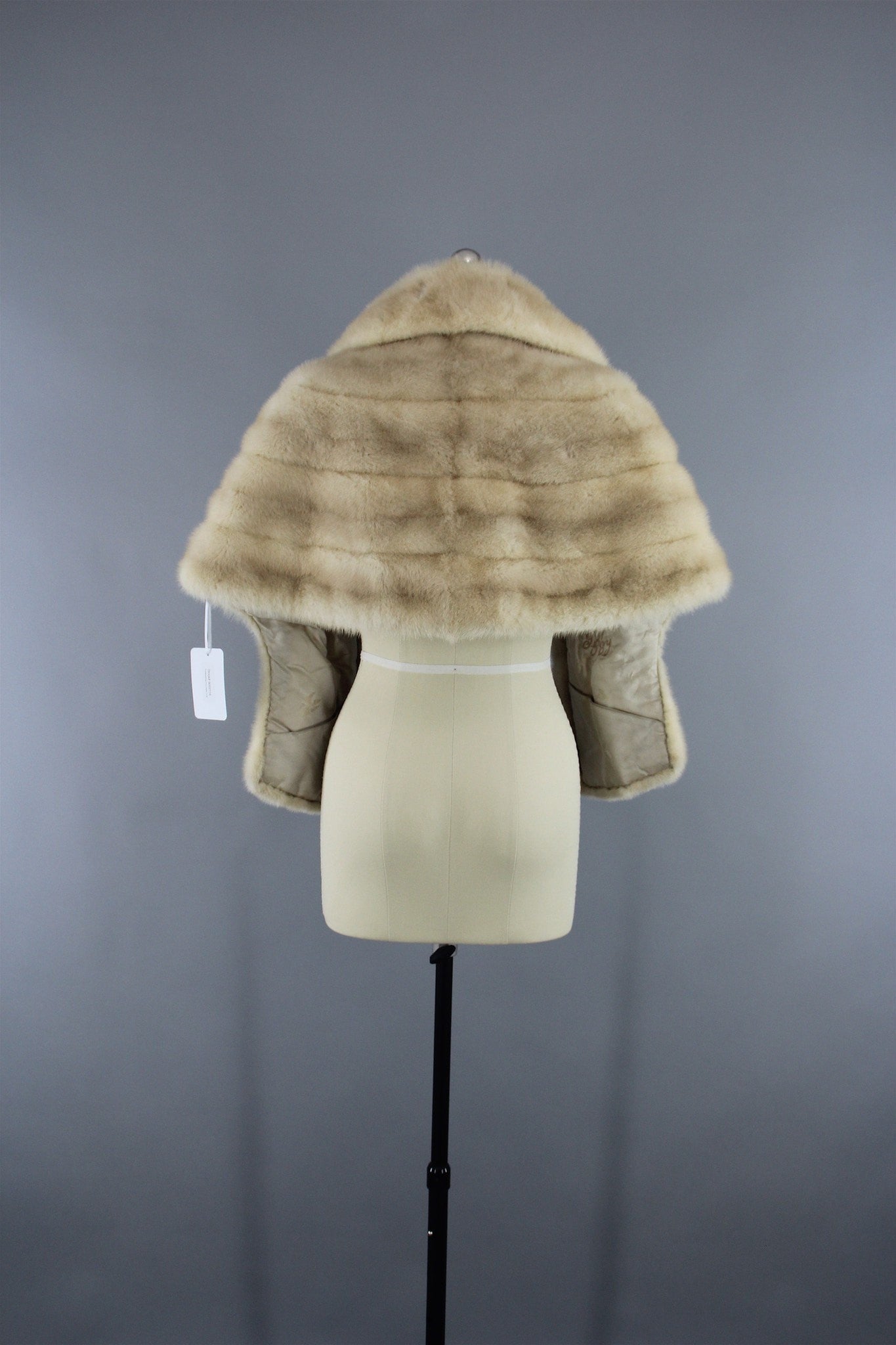 Vintage 1940s - 1950s Blonde Fur Stole / Hopper Furs St. Louis - ThisBlueBird