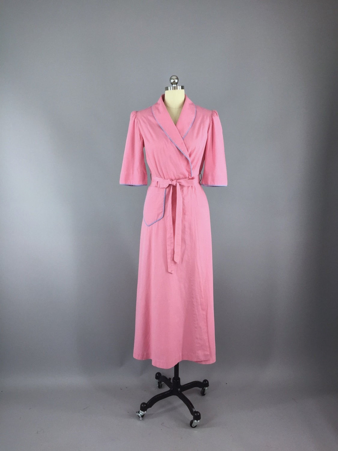 Vintage 1940s Candy Pink Cotton Robe - ThisBlueBird