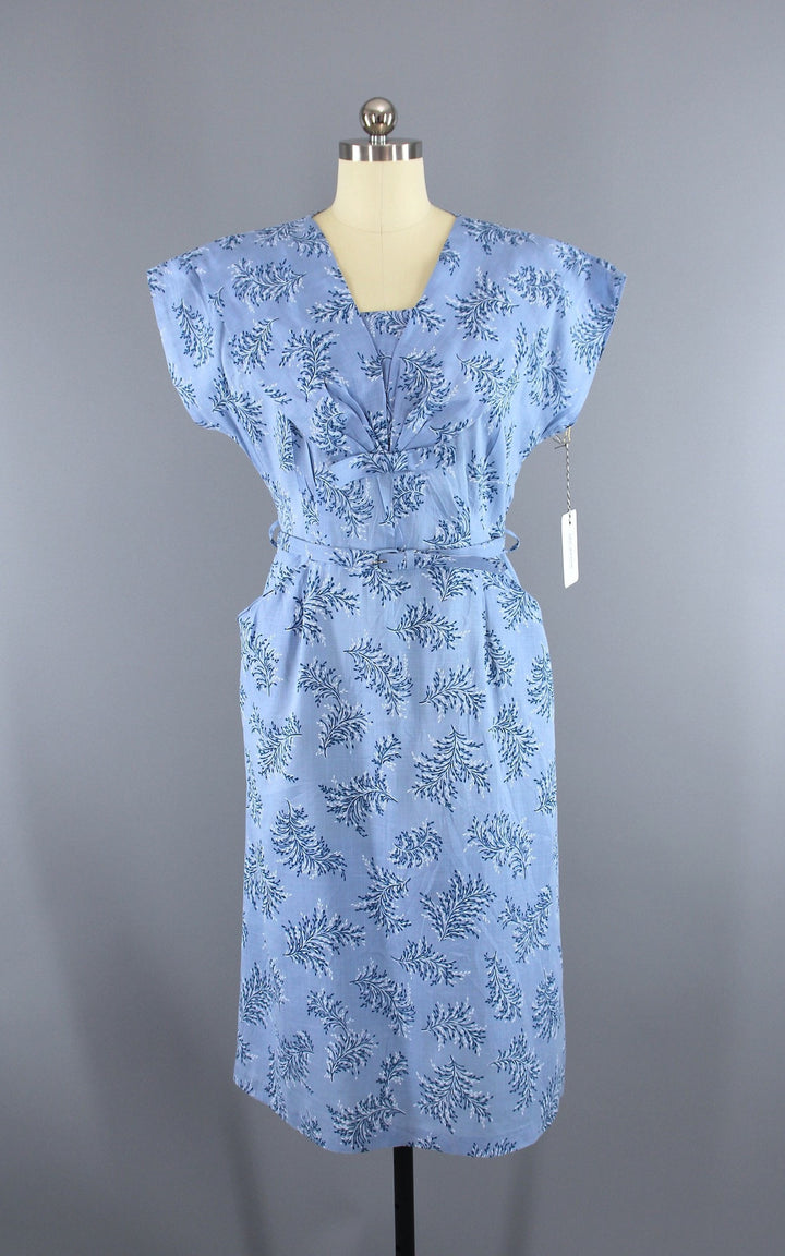 Vintage 1940s Day Dress / Blue Floral Novelty Print Cotton - ThisBlueBird