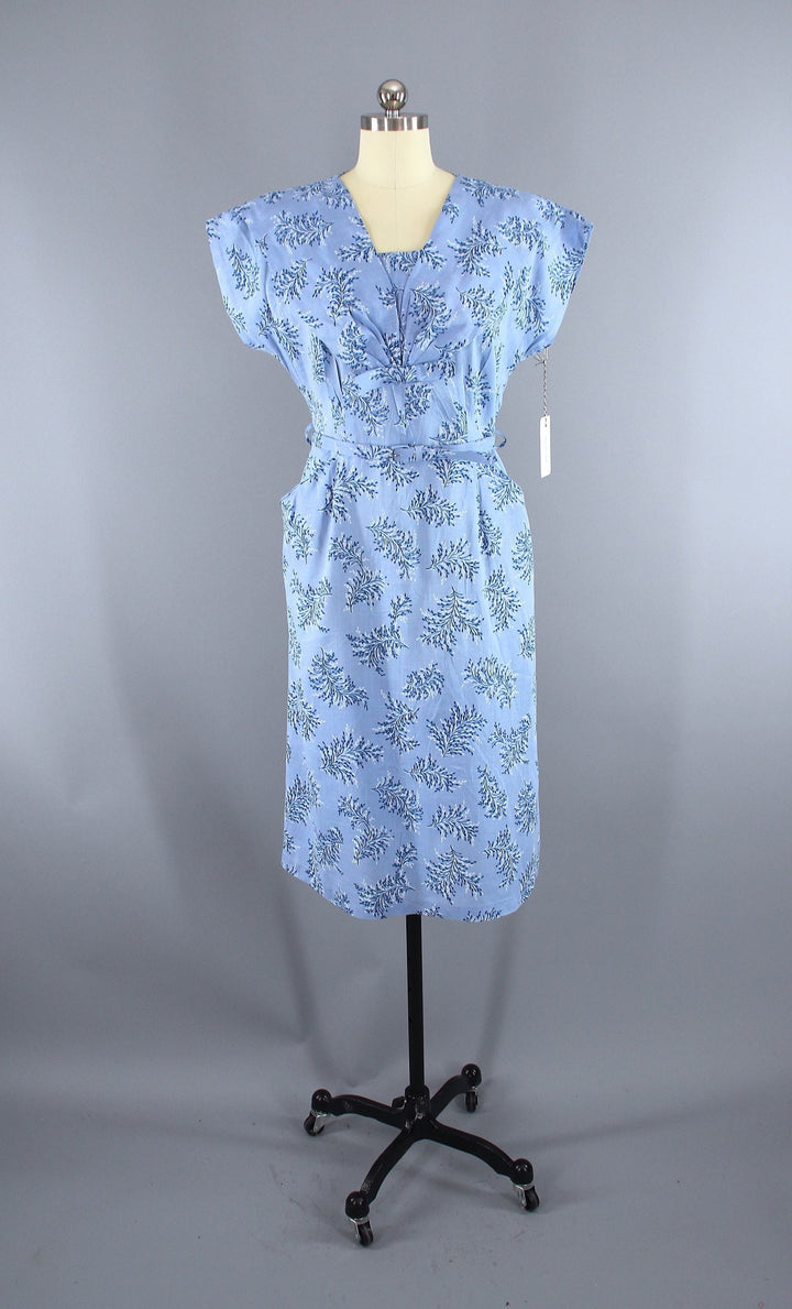 Vintage 1940s Day Dress / Blue Floral Novelty Print Cotton - ThisBlueBird
