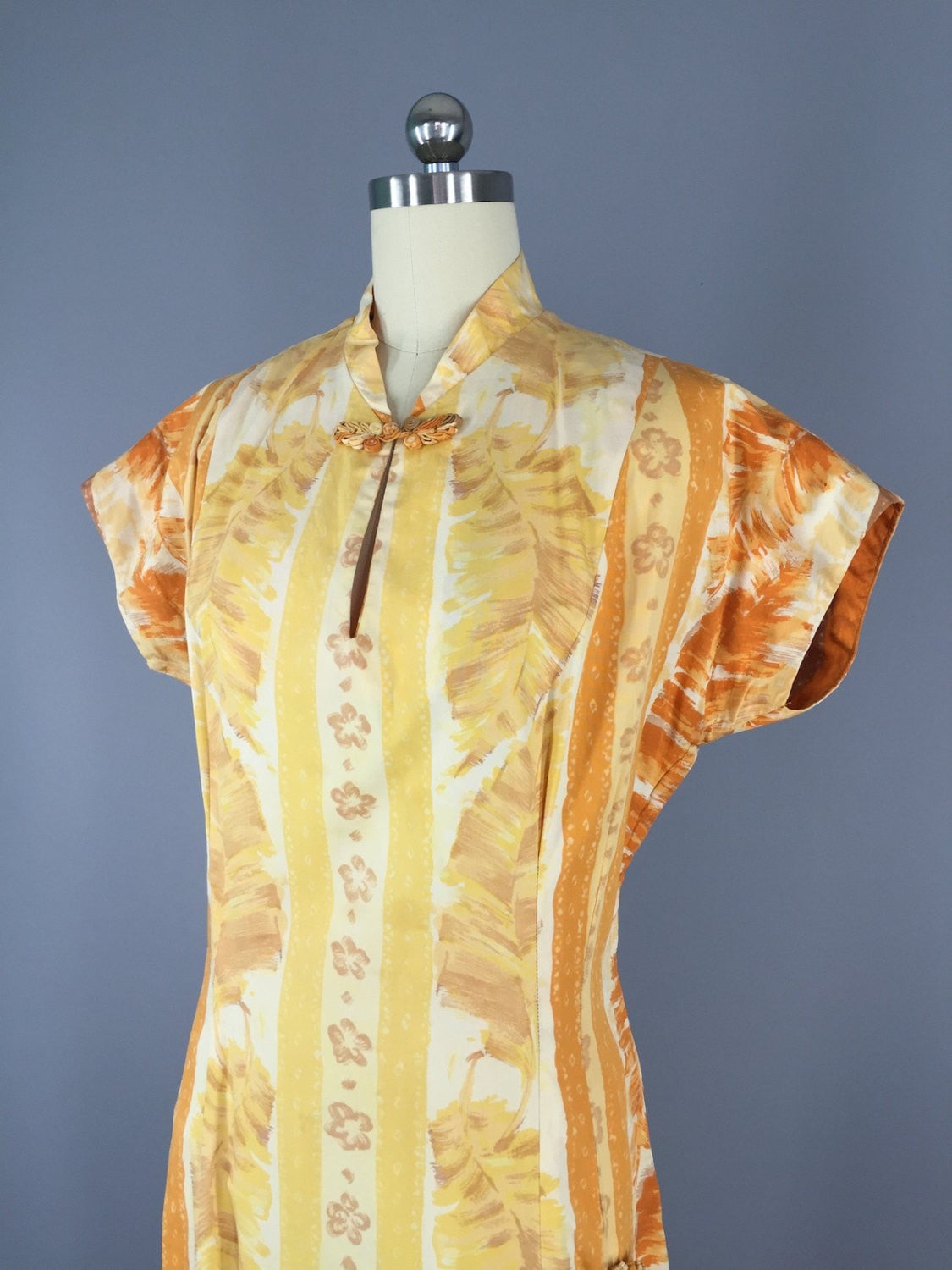 Vintage 1940s Dress / Nani Hawaiian Print - ThisBlueBird