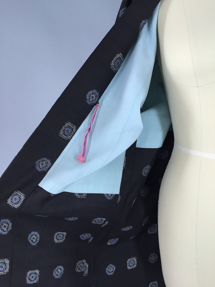 Vintage 1940s Haori Kimono Cardigan / Black &amp; Blue Ikat - ThisBlueBird