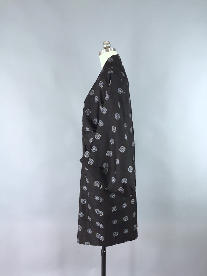 Vintage 1940s Haori Kimono Cardigan / Black &amp; Blue Ikat - ThisBlueBird