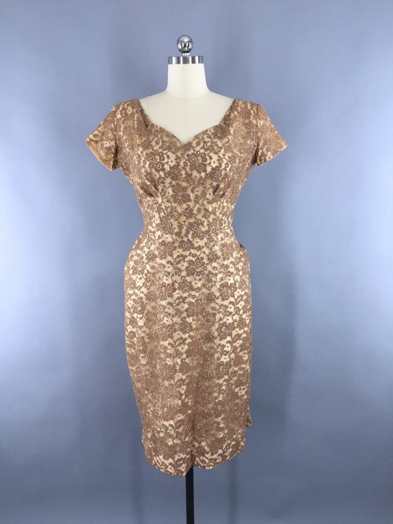 Vintage 1940s Lace Dress / Hourglass Cocktail Dress ThisBlueBird Vintage 1940s Lace Dress / Hourglass Cocktail Dress ThisBlueBird