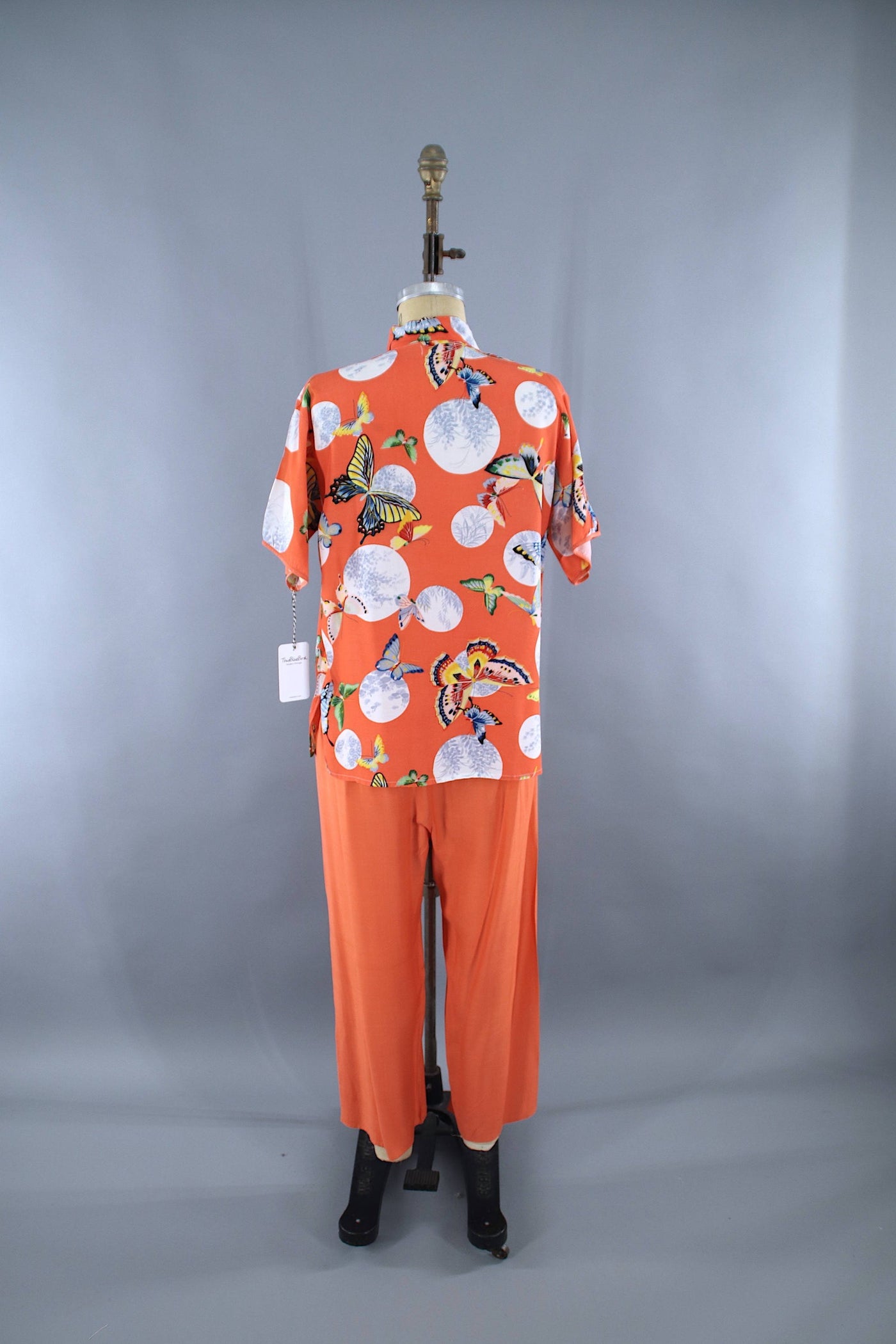 Vintage 1940s Pajamas Set / Orange Butterflies Novelty Print - ThisBlueBird