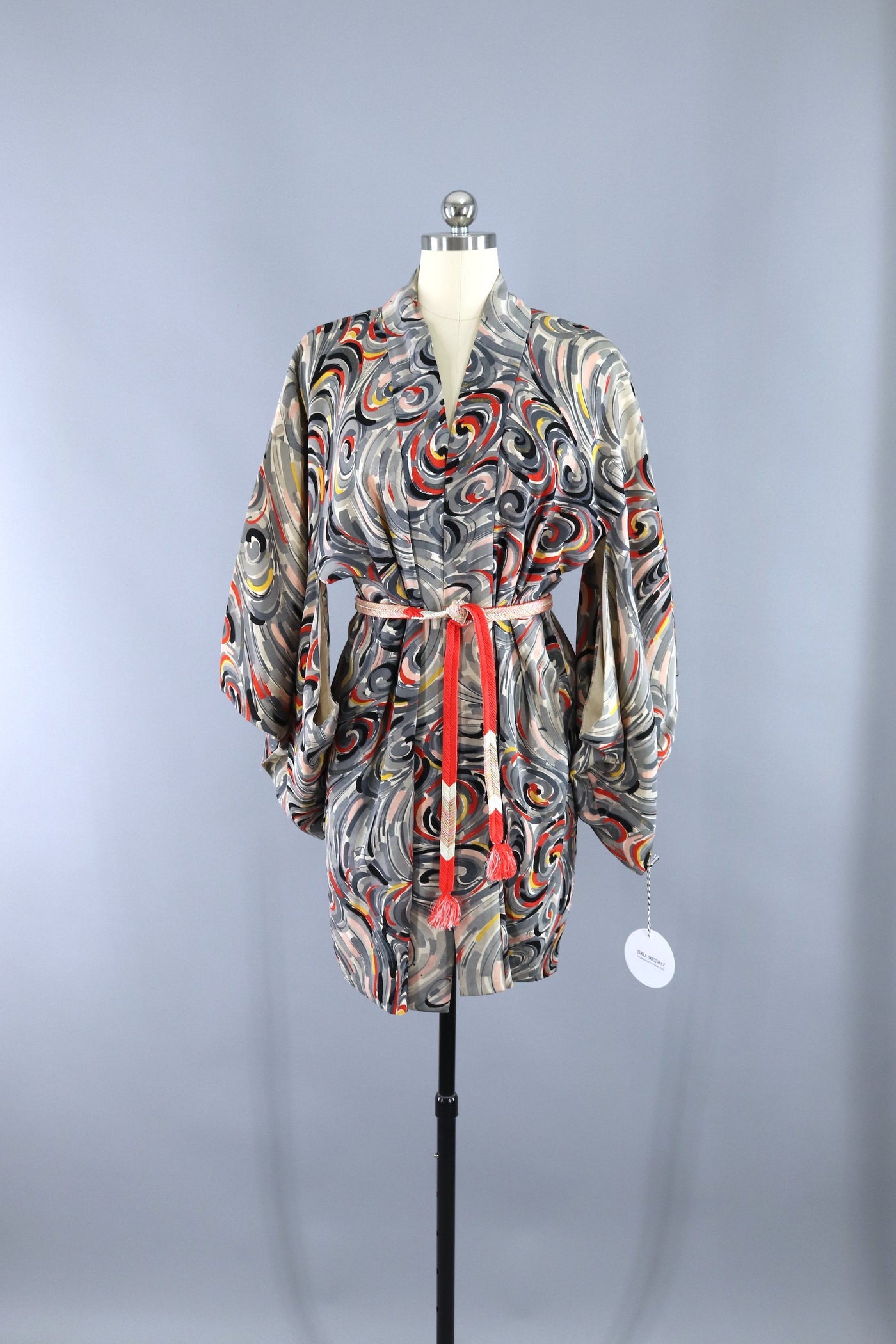 Vintage 1940s Silk Haori Kimono Cardigan Jacket / Grey Abstract Swirls - ThisBlueBird