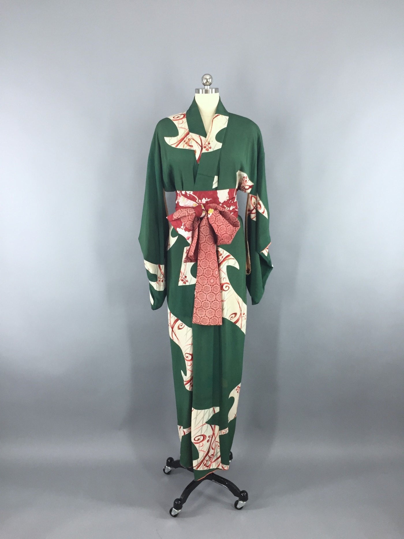 Vintage 1940s Silk Kimono Robe / Green Abstract Print - ThisBlueBird