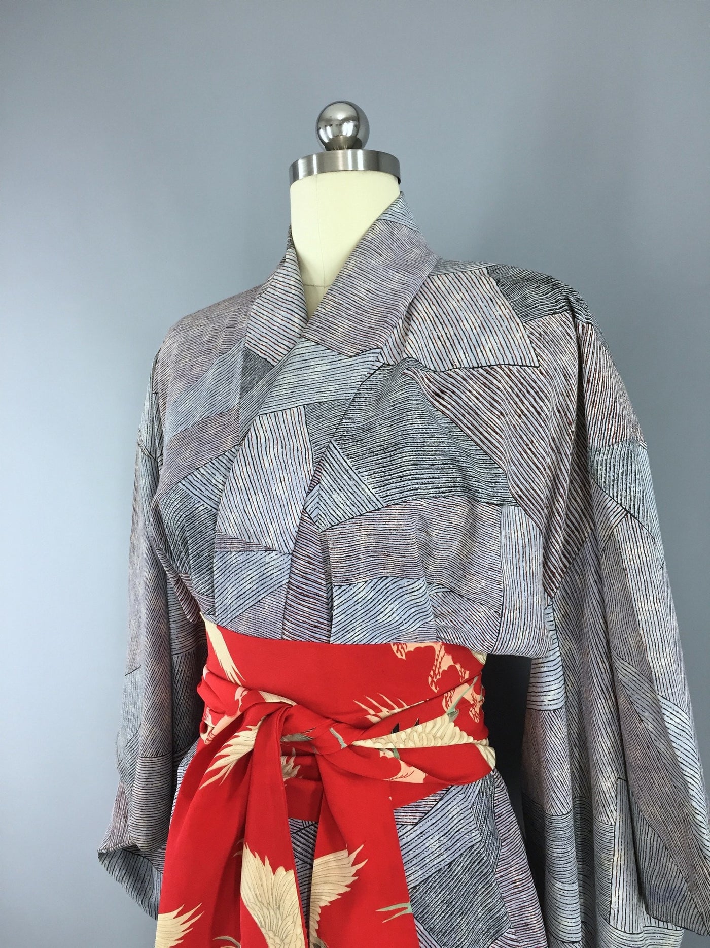 Vintage 1940s Vintage Silk Kimono Robe / Blue Silver Stripes - ThisBlueBird