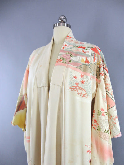Vintage 1940s Vintage Silk Kimono Robe /  Ivory Pink Embroidered - ThisBlueBird
