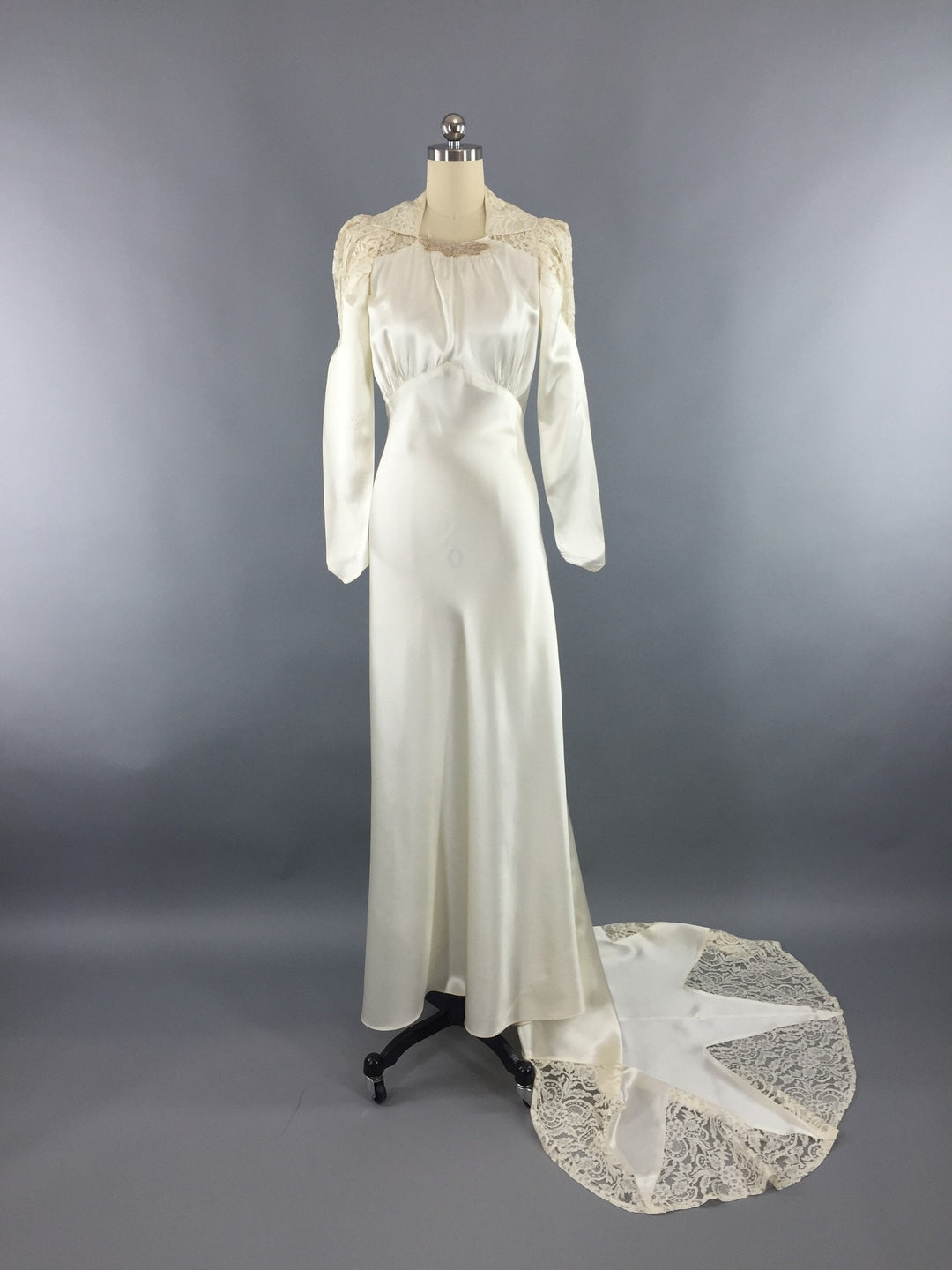 Vintage 1940s Wedding Dress / SATIN STAR / Ivory Satin &amp; Lace Bridal Gown - ThisBlueBird