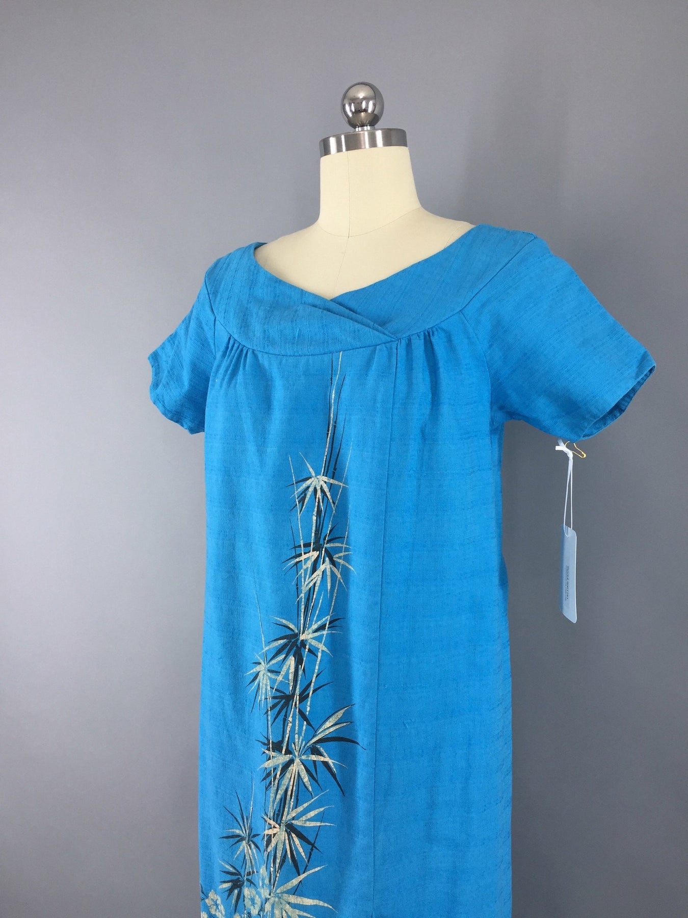 Vintage 1950s Blue Cotton Floral Hawaiian Maxi Dress – ThisBlueBird