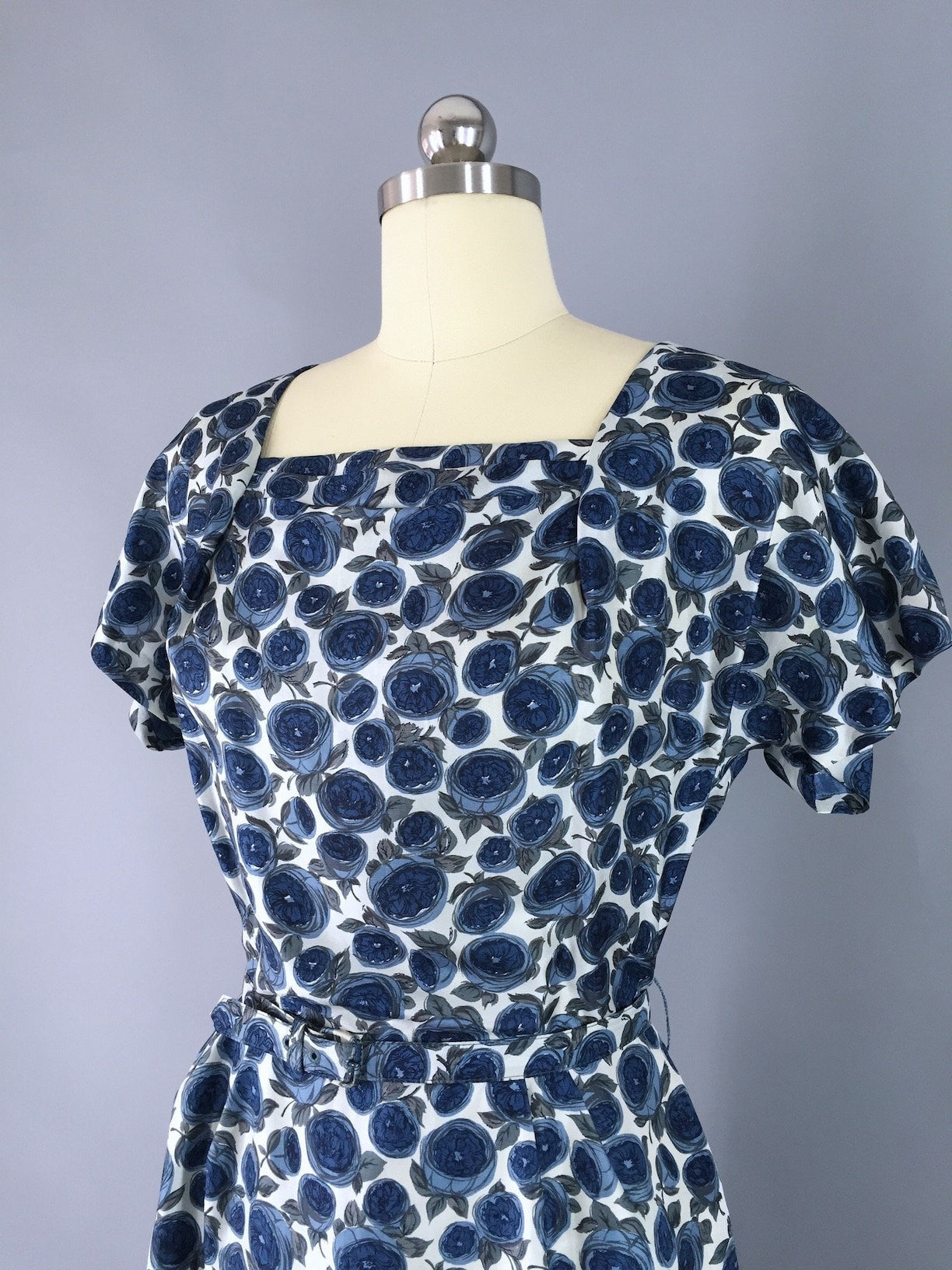 Vintage 1950s Blue Floral Print Dress - ThisBlueBird