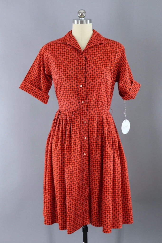 Vintage 1950s Cotton Day Dress / Red Orange Paisley Print - ThisBlueBird