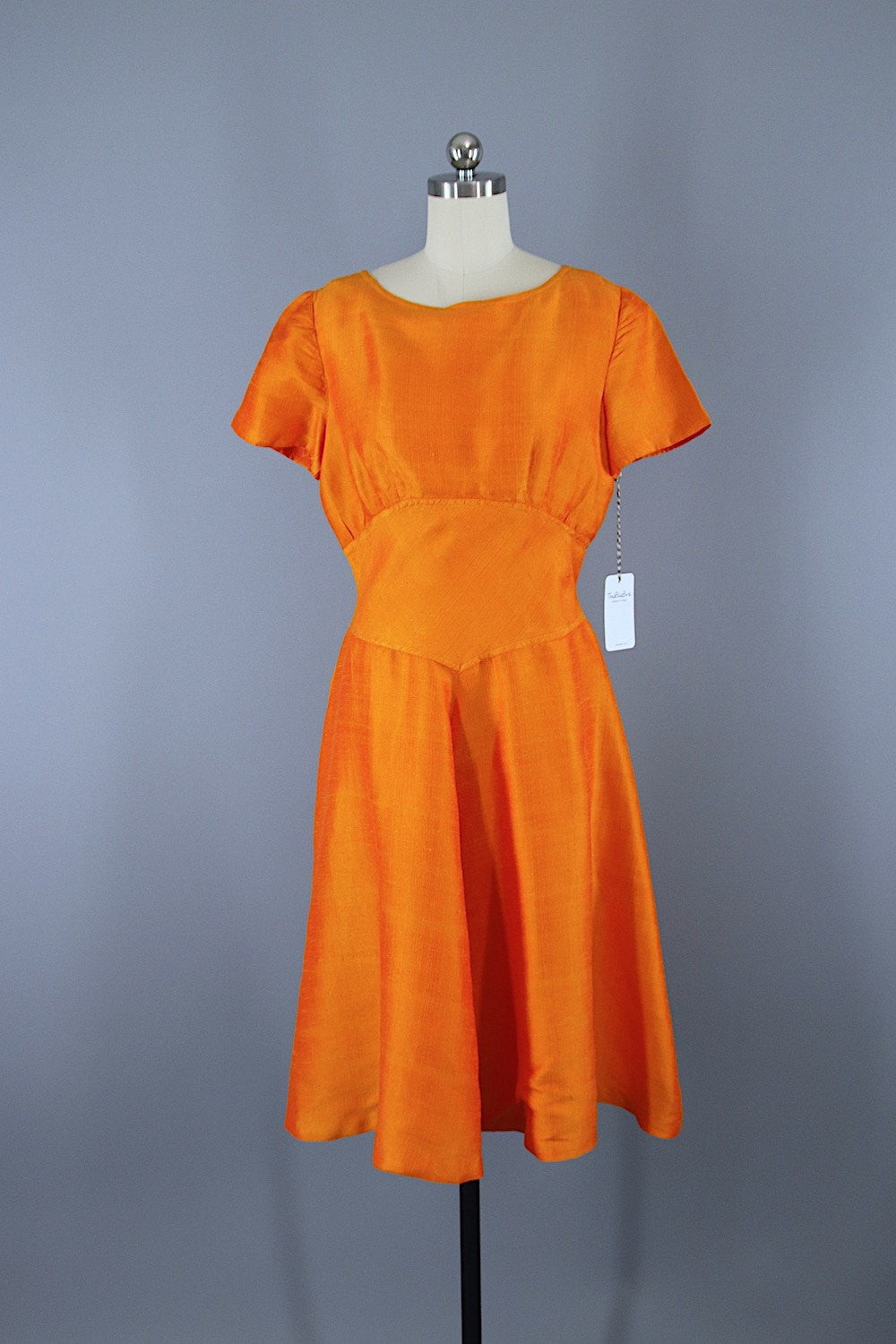 Vintage 1950s Dress / Bright Orange Thai Silk Shantung – ThisBlueBird