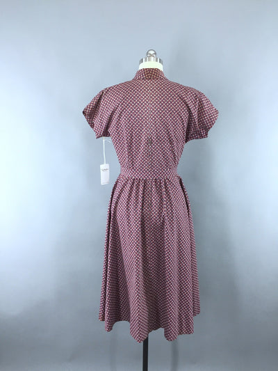 Vintage 1950s Dress / Purple Novelty Print Cotton - ThisBlueBird
